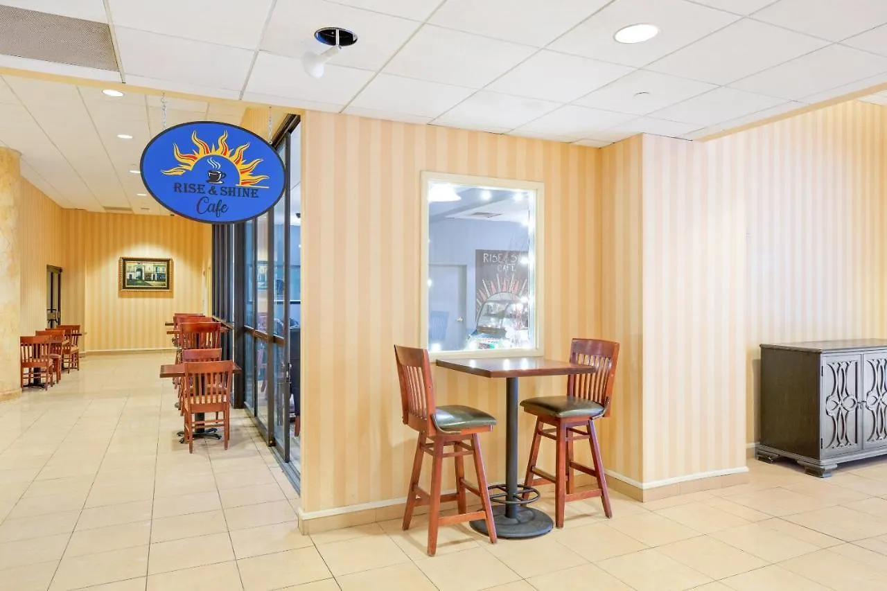 Oyo Hotel St Louis Downtown City Center Mo Saint Louis